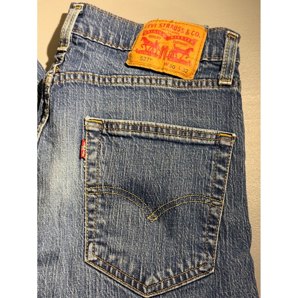 Levis 527 Slim Bootcut Mens Jeans 30x32 Medium Wash Blue Denim 05527-0695